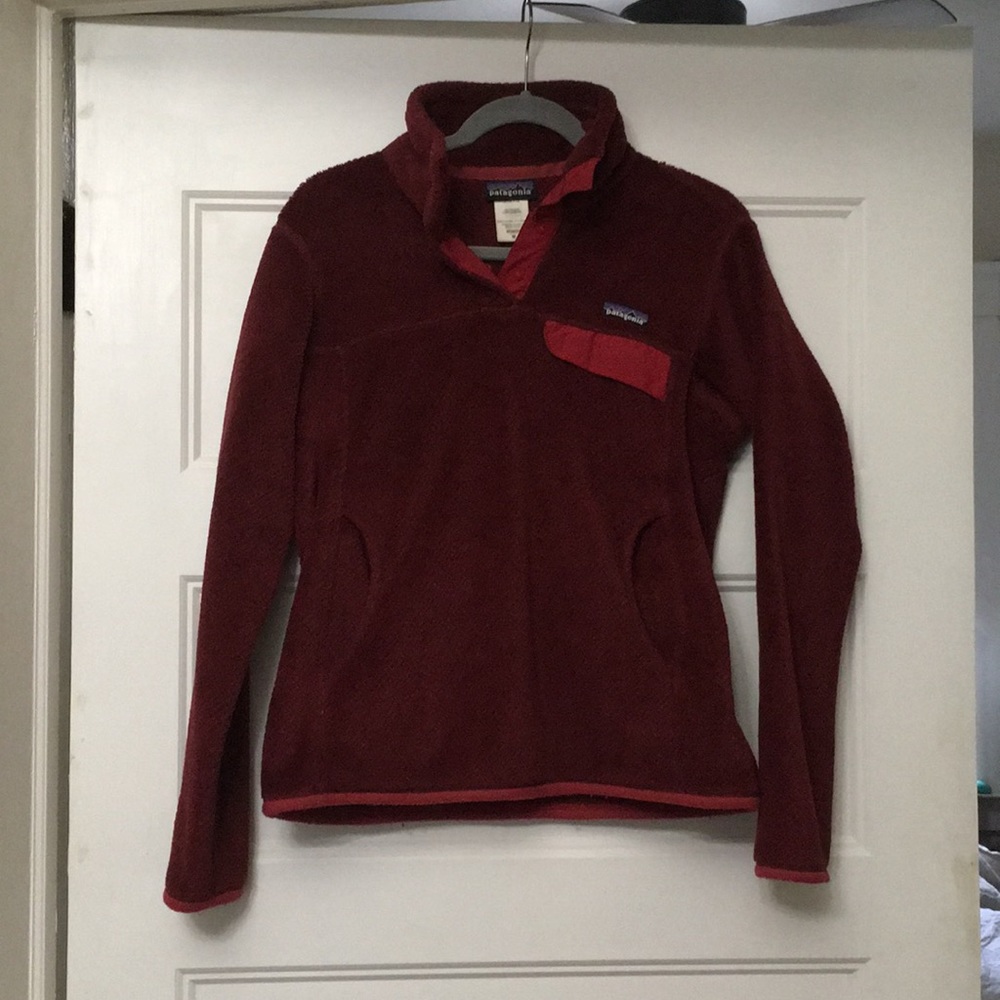 Dark red women’s Patagonia pullover
